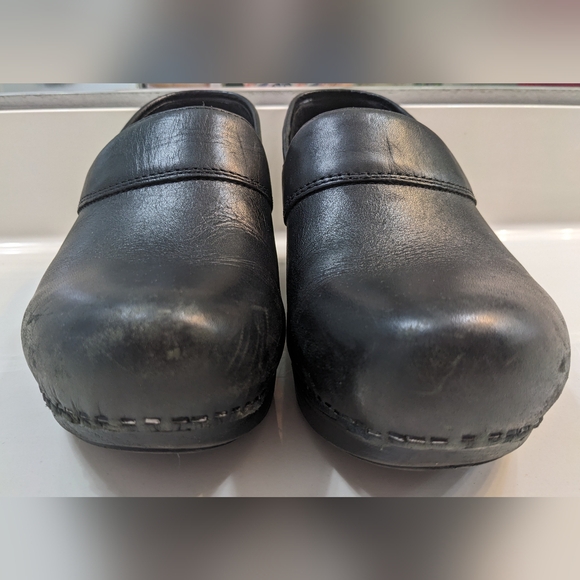 Women's Dansko Clogs - Picture 10 of 10